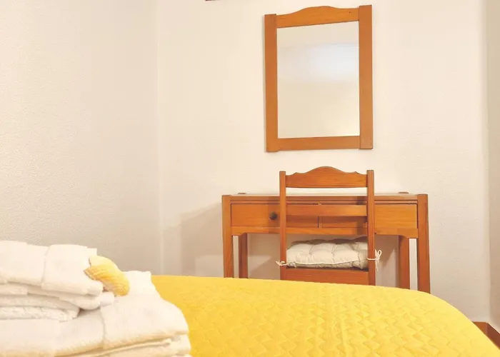 Corte Real O - Sea & Old Town View *