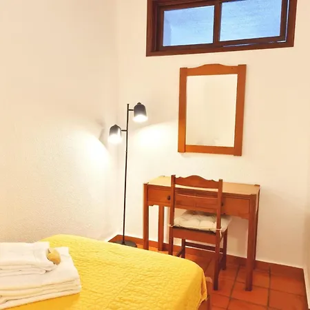 Corte Real O - Sea & Old Town View